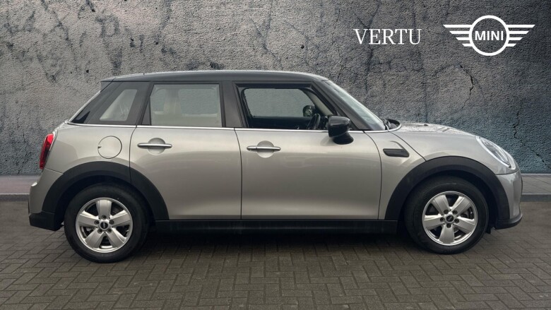 MINI Hatchback 1.5 Cooper Classic Premium 5dr Auto Petrol Hatchback